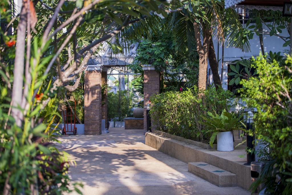 Asena Karon Resort Exteriér fotografie